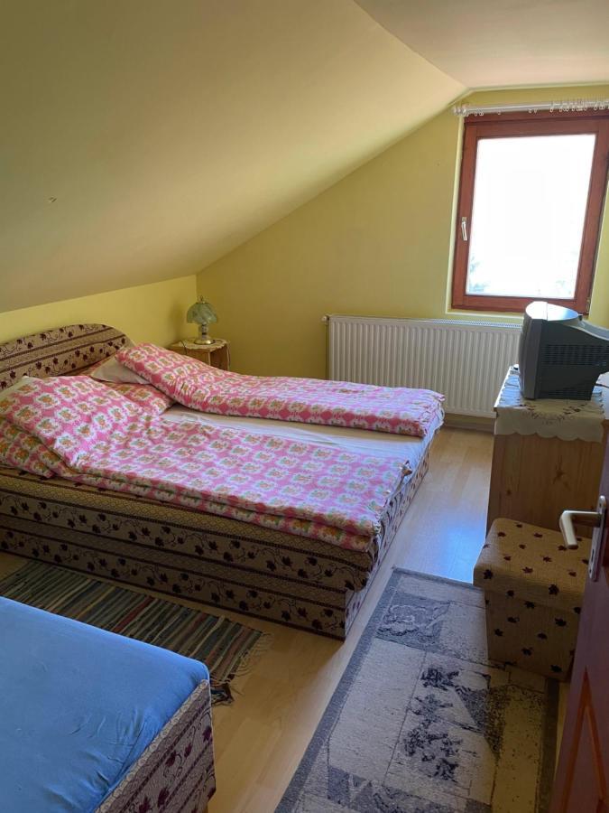 Horvath Vendeghaz Hotel Monosbel Bagian luar foto