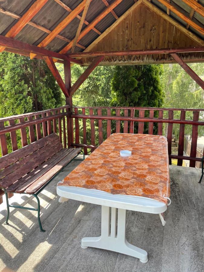 Horvath Vendeghaz Hotel Monosbel Bagian luar foto