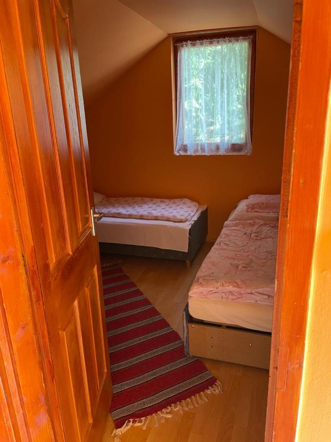 Horvath Vendeghaz Hotel Monosbel Bagian luar foto