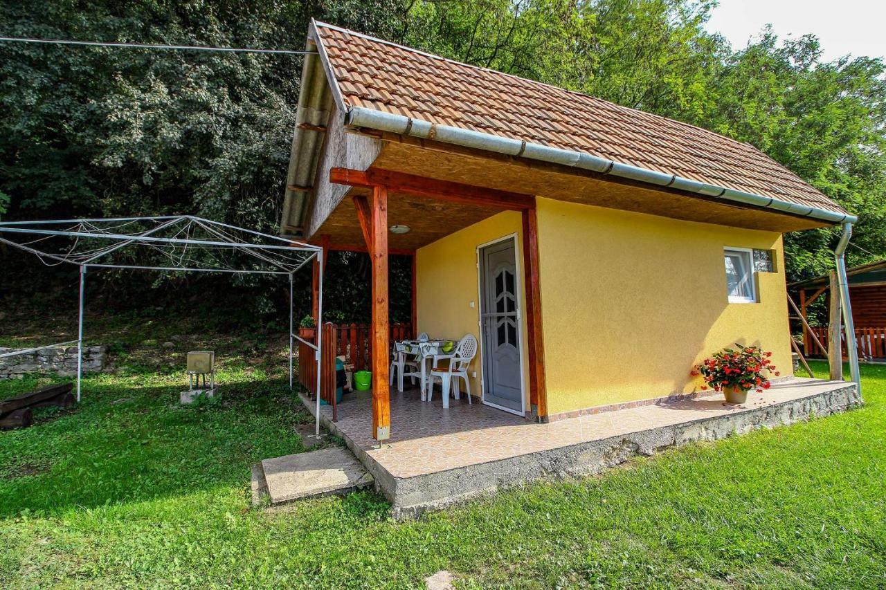 Horvath Vendeghaz Hotel Monosbel Bagian luar foto