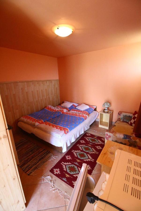 Horvath Vendeghaz Hotel Monosbel Bagian luar foto